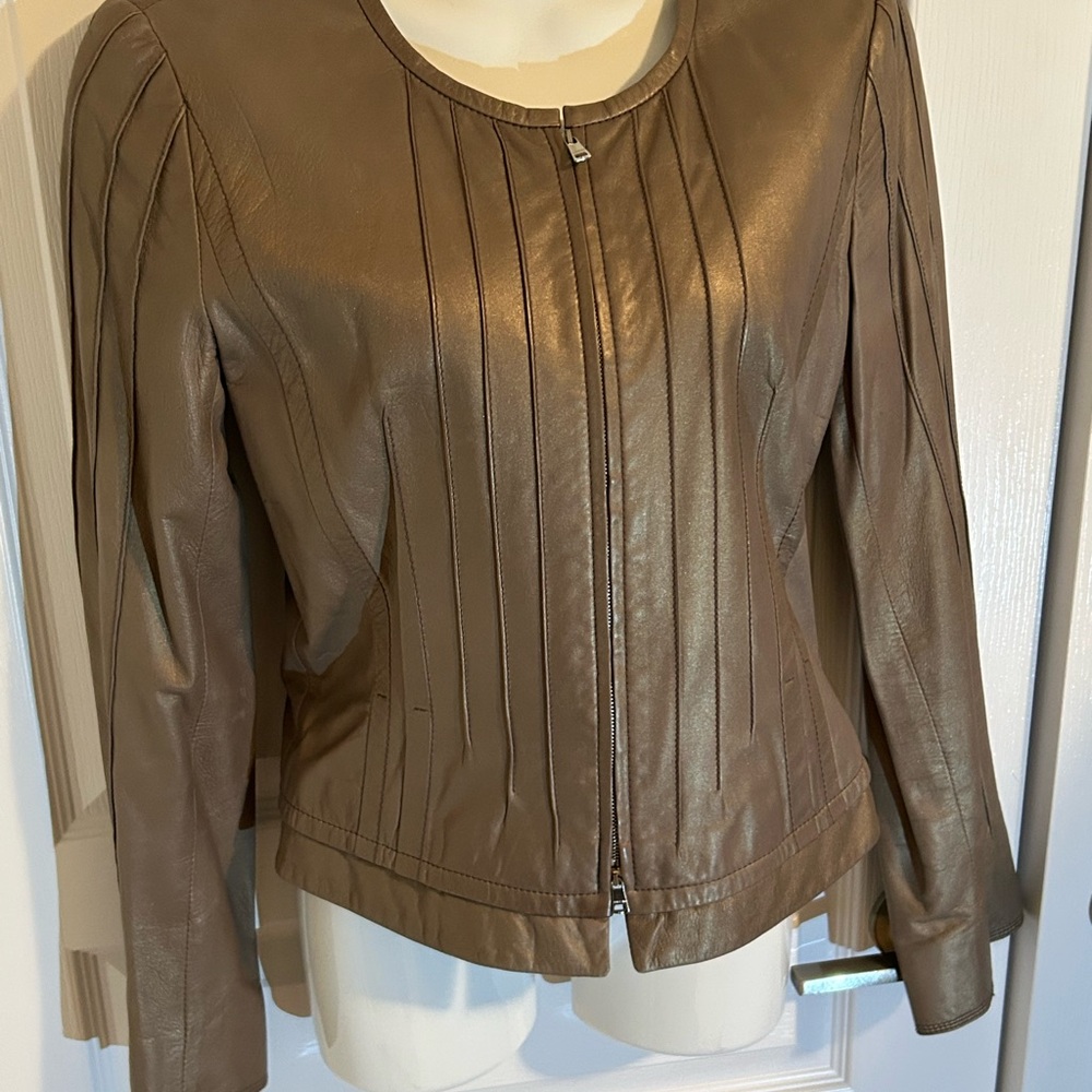 Marc Cain Tan/Silver Vintage 2006 Leather Jacket